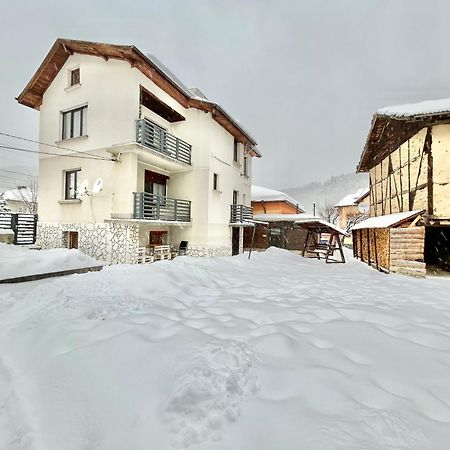 Hotel Bulgarane House à Govedartsi Extérieur photo